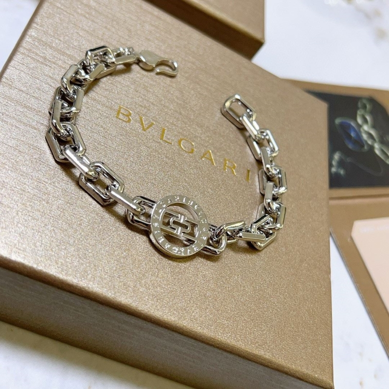 Gvc*1 bracelets